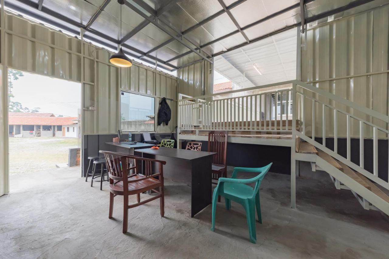 Pondok Hefi Ciwidey Mitra Reddoorz Esterno foto